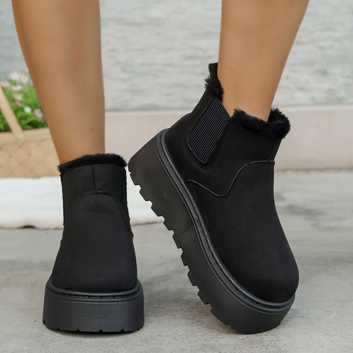 2026 New Velvet Warm Thick Bottom Designer Snow Boots Classic Fashion Casual Outdoor Cotton Shoes for Women - view 5