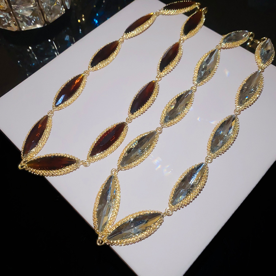 Diamond-studded oval-shaped spliced necklace, light luxury high-end feel, clavicle chain, fashionable and elaborate - view 8