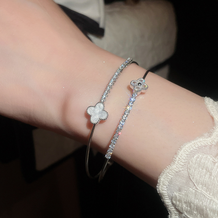 European and American trendy ultra-shiny zircon double-layer four-leaf flower bracelet, light luxury high-end fashion niche jewelry for women - view 6