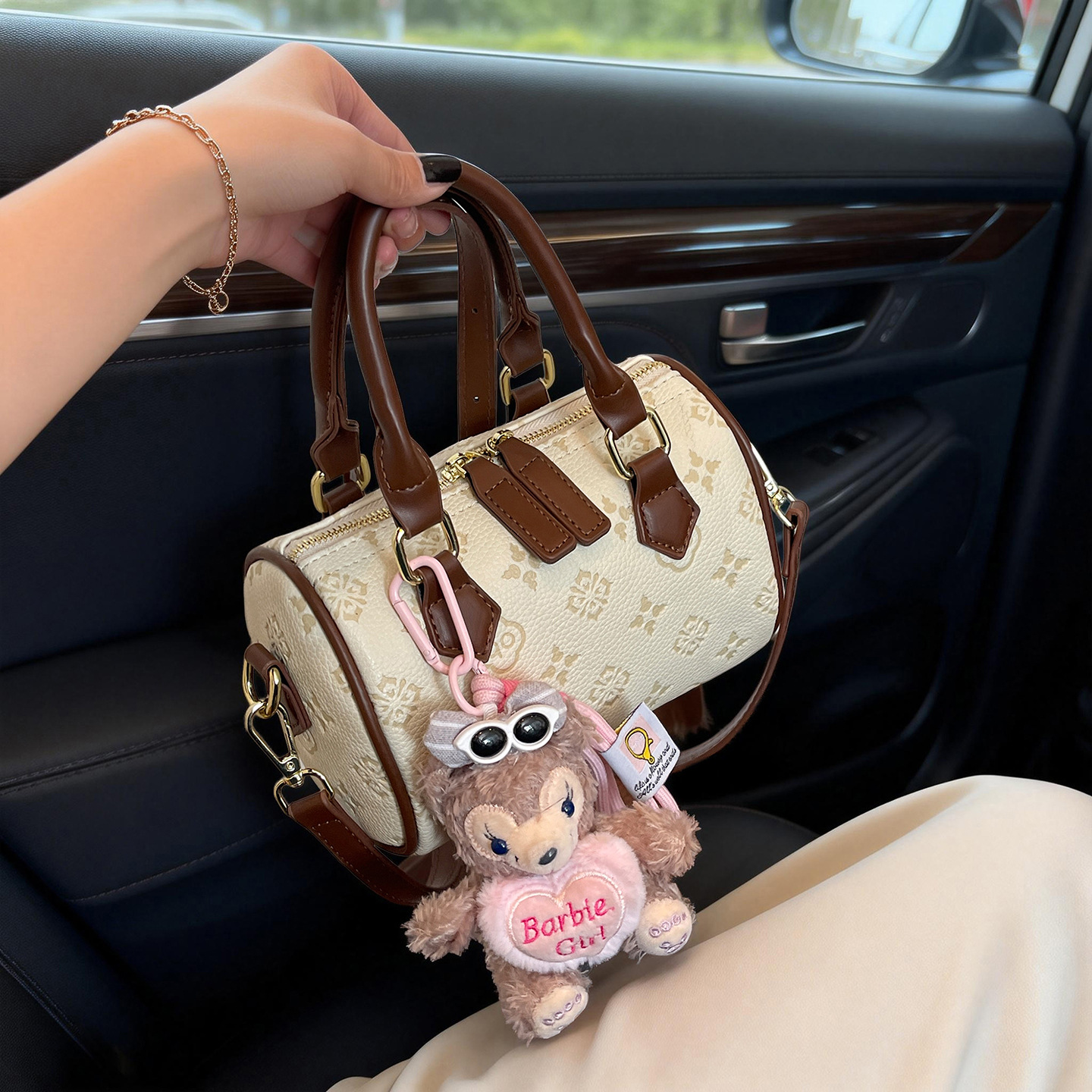 Luxury Designer Hot Luxury Shoulder Bags Fashion Basic Crossbody Small Square Versatile Commuting Carry On Bag Free Shipping - view 9