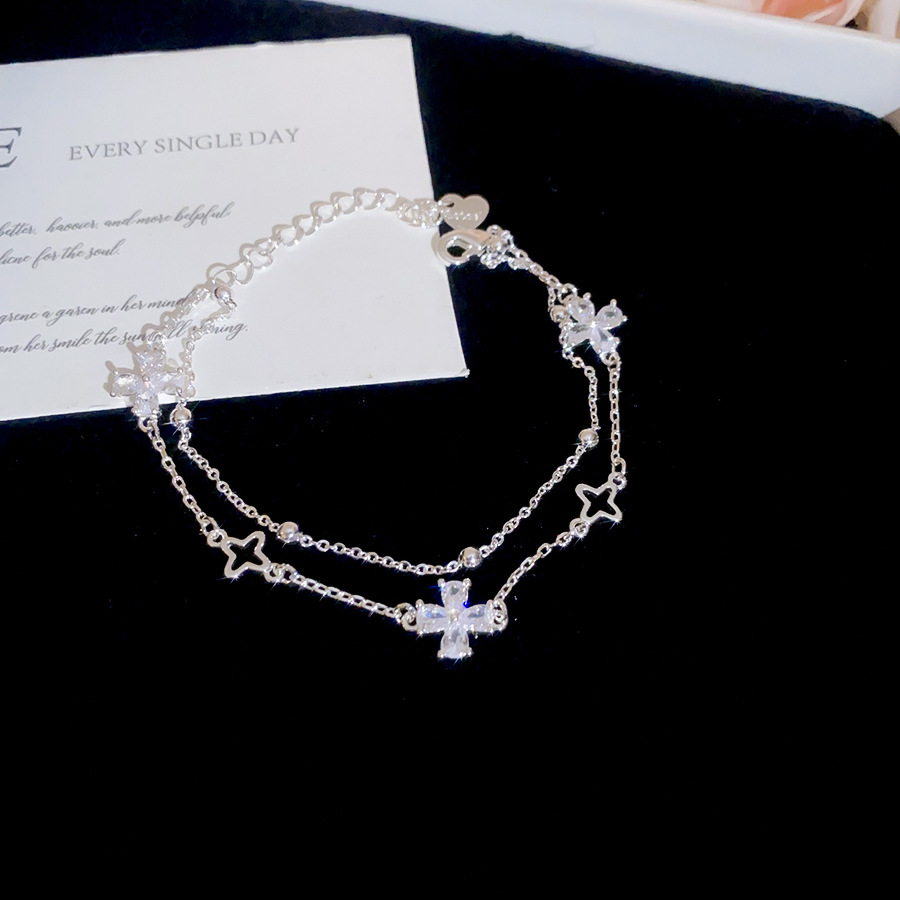 Korean-style double-layered four-leaf flower bracelet women, elegant, light luxury, high-end feel, versatile accessory for commuting - view 8