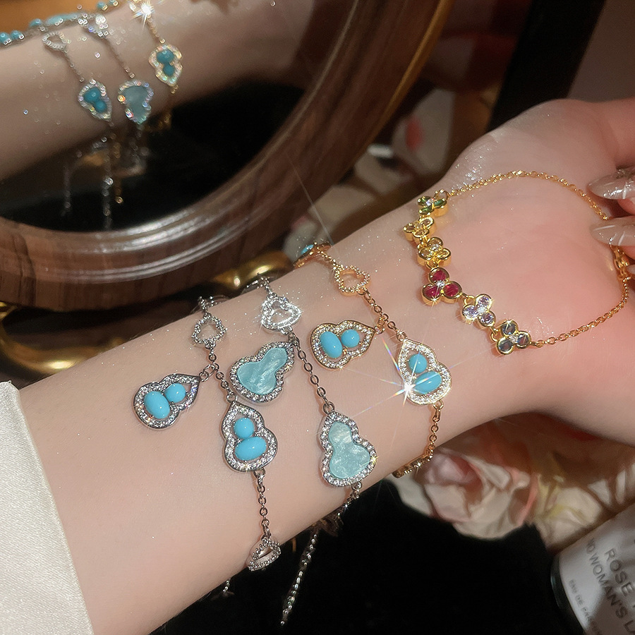 New Chinese-style dopamine-colored zircon gourd flower bracelet for women, niche light luxury high-end vintage jewelry - view 3