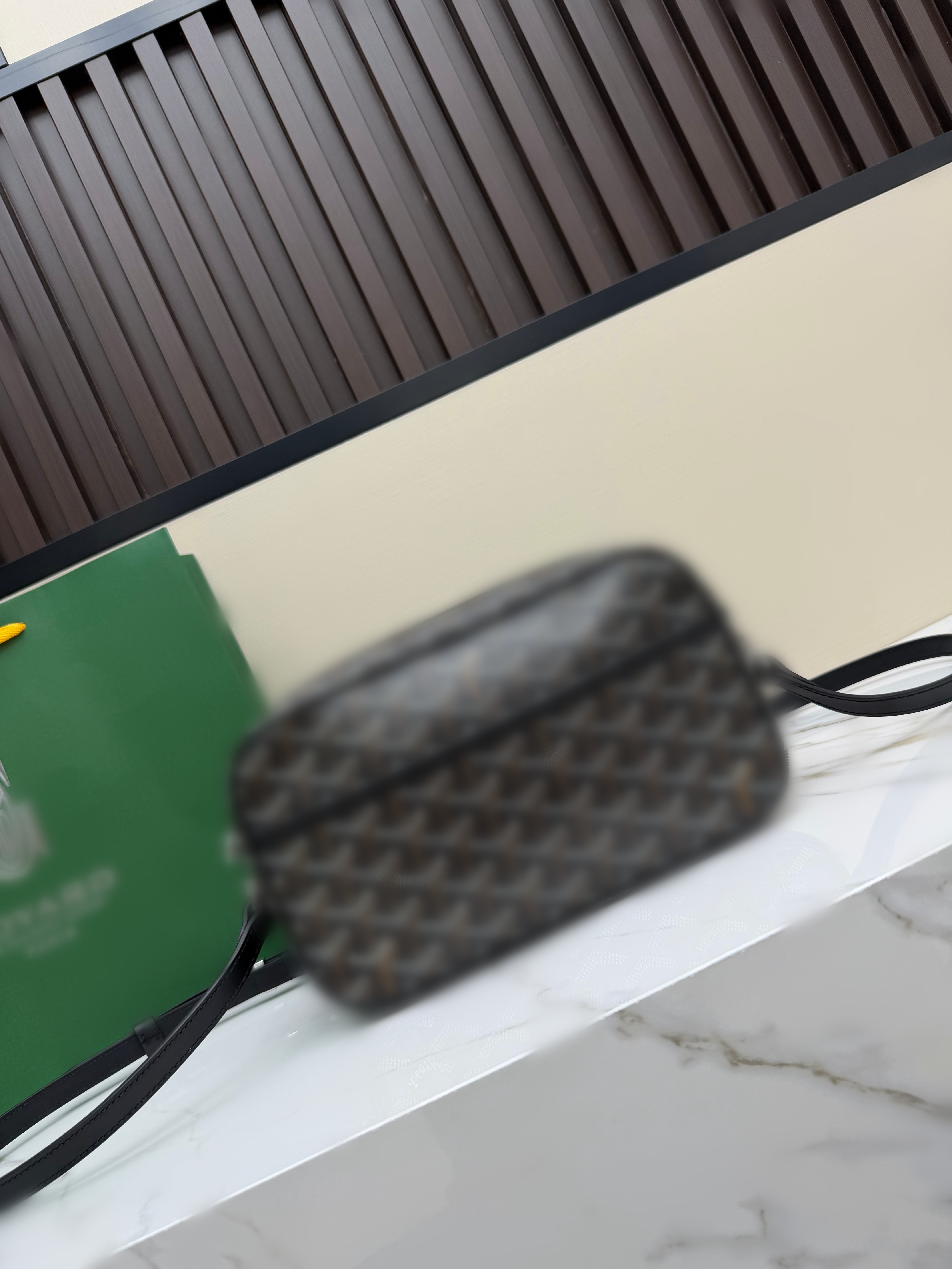 Designer single-shoulder genuine leather with fashionable design casual crossbody trendy texture small square bag