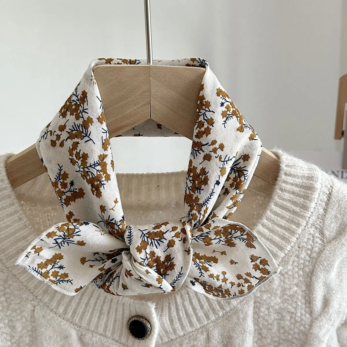 Spring and Summer Womens Small Silk Scarf Skin-Friendly and Comfortable Bohemian Small Square Scarf Scarf and Headband 260617 - view 7