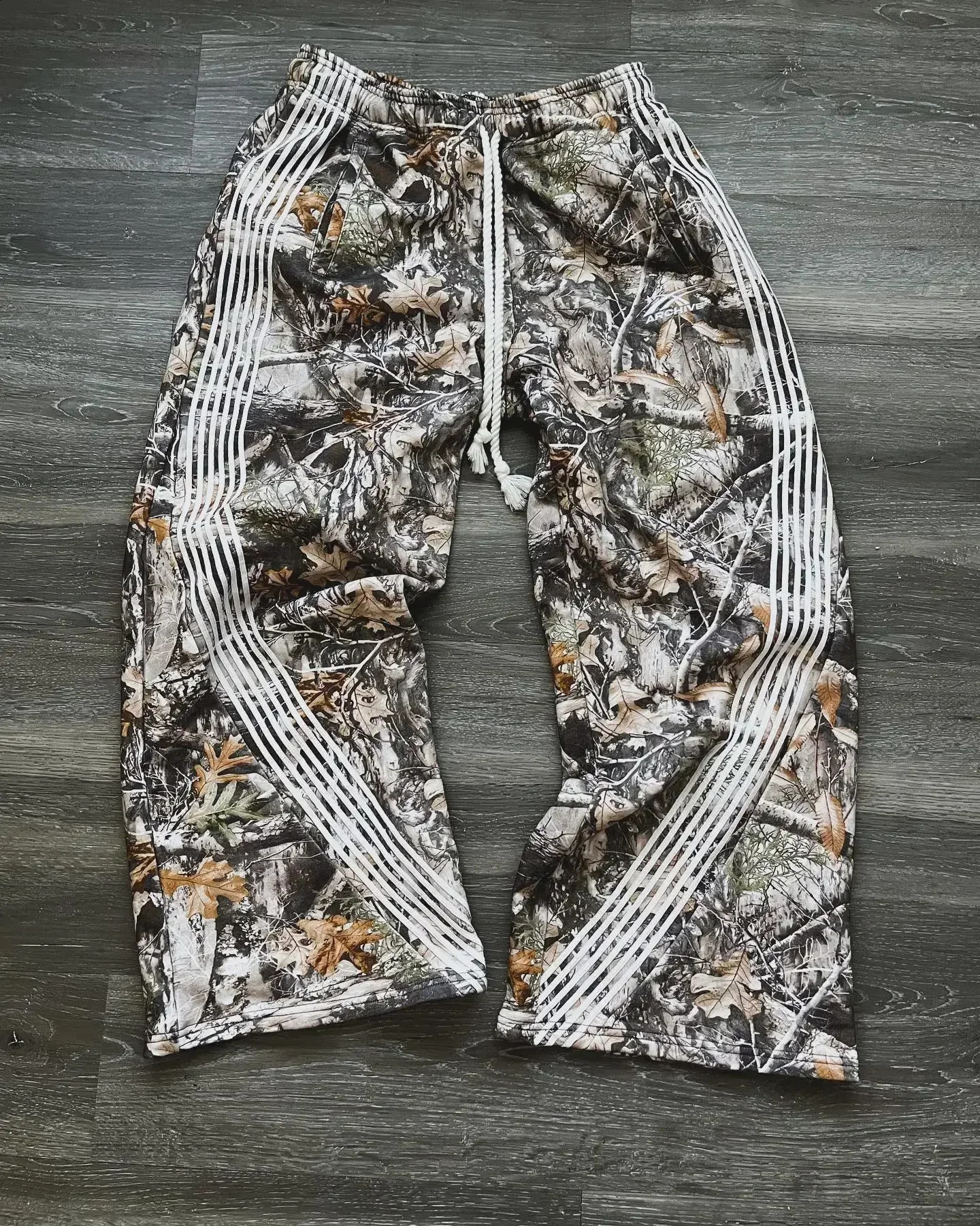 American Retro Gray Sweatpants Y2K Clothes Mens Womens Hip Hop Symbol Graphic Print Oversized Pants Drawstring Casual Trousers 260616 - view 4