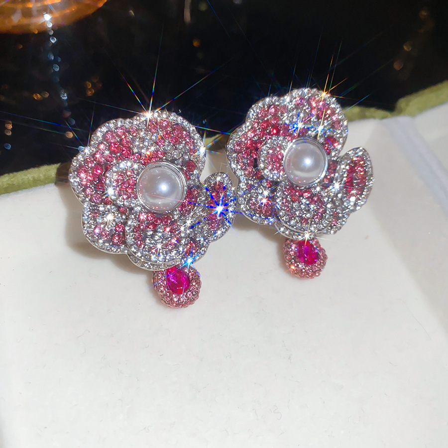 New Chinese-style flower with diamond inlay, niche design, high-end and elegant women's vintage earrings - view 5