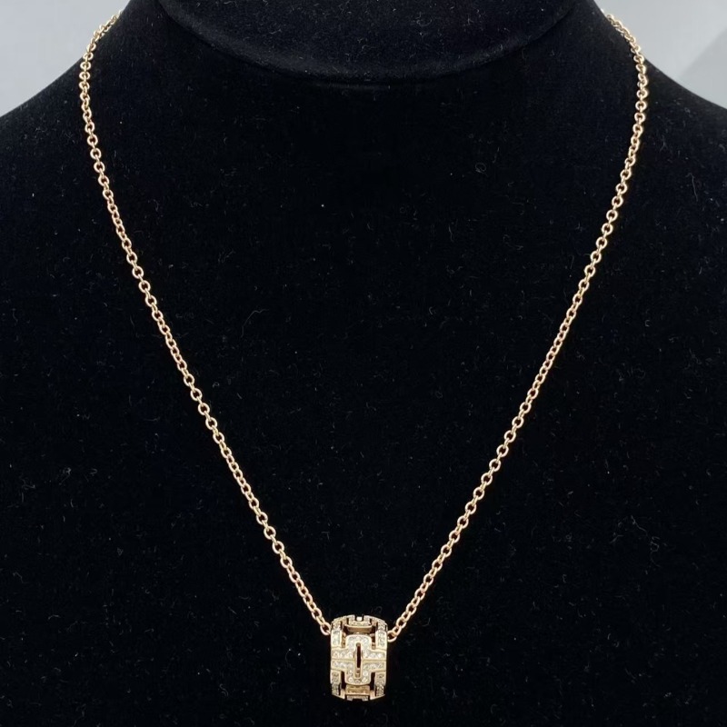 Luxury and Understated Jewelry Personalized European-style Necklaces High-quality Diamond-studded Necklaces