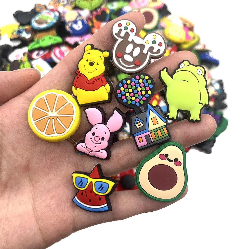 30-200Pcs Random Mixed Shoe Charms Decoration Fit Bubble Slides Clog Sandals Ornament Shoes Accessories Pins kids Party Gifts 260622 - view 6