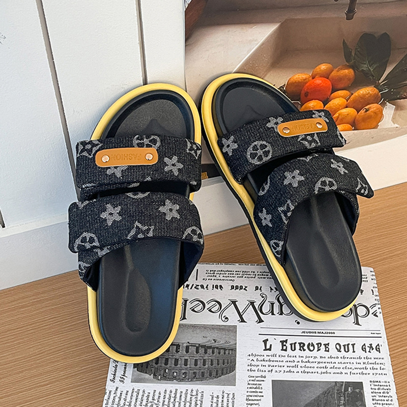 Fashion Ladies Vintage Print Design Soft Bottom Comfort Beach Slippers 2026 Summer New Non Slip Casual Indoor Outdoor Slippers Free Shipping