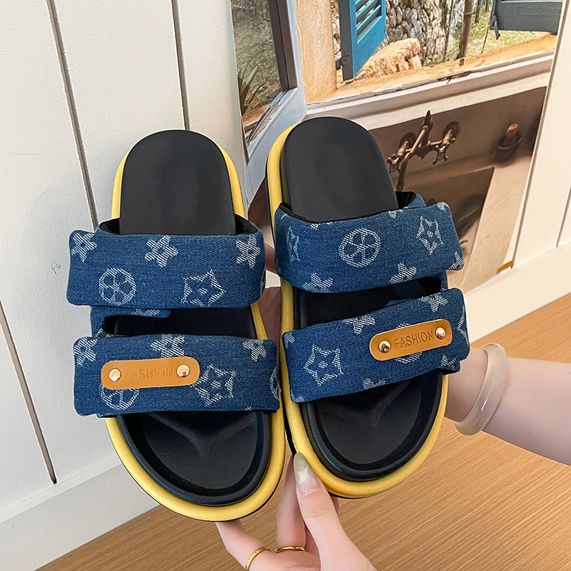 Fashion Ladies Vintage Print Design Soft Bottom Comfort Beach Slippers 2026 Summer New Non Slip Casual Indoor Outdoor Slippers Free Shipping