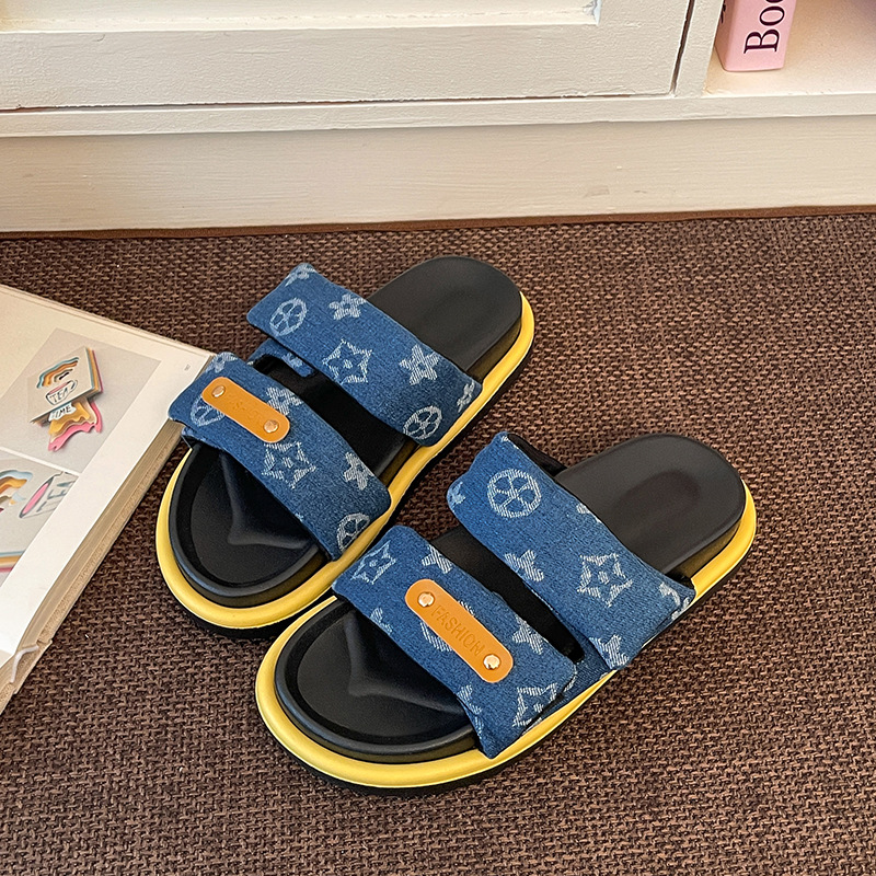 Fashion Ladies Vintage Print Design Soft Bottom Comfort Beach Slippers 2026 Summer New Non Slip Casual Indoor Outdoor Slippers Free Shipping