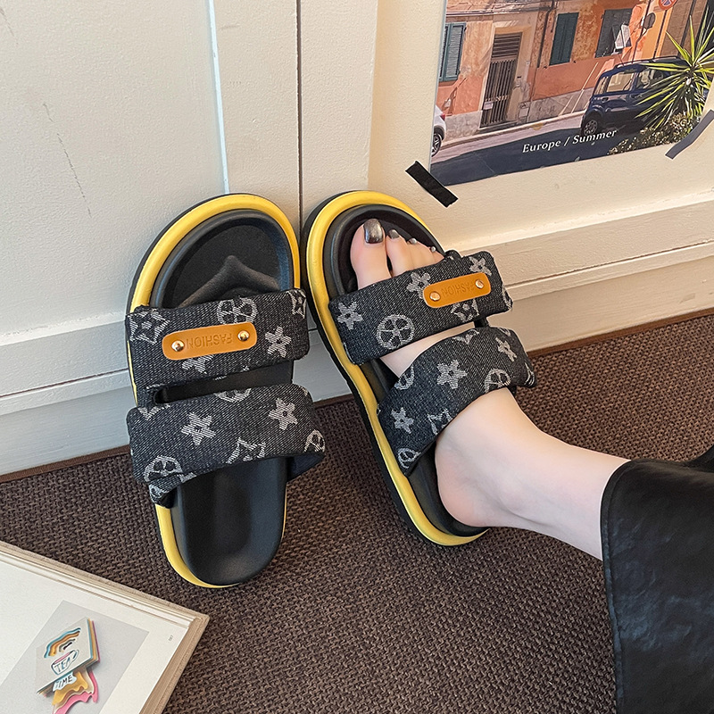 Fashion Ladies Vintage Print Design Soft Bottom Comfort Beach Slippers 2026 Summer New Non Slip Casual Indoor Outdoor Slippers Free Shipping