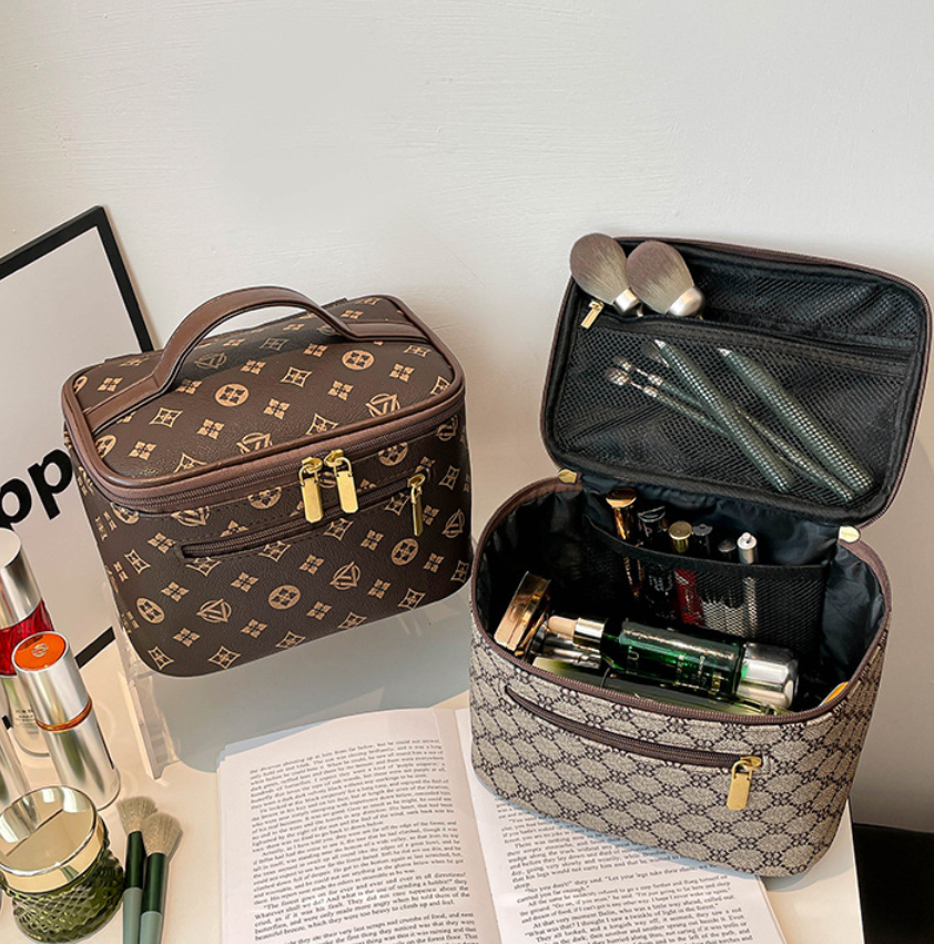 free shipping 2026 new design retro print makeup bag for women large capacity portable hand held travel storage bag fashionable simple wash bag - view 4