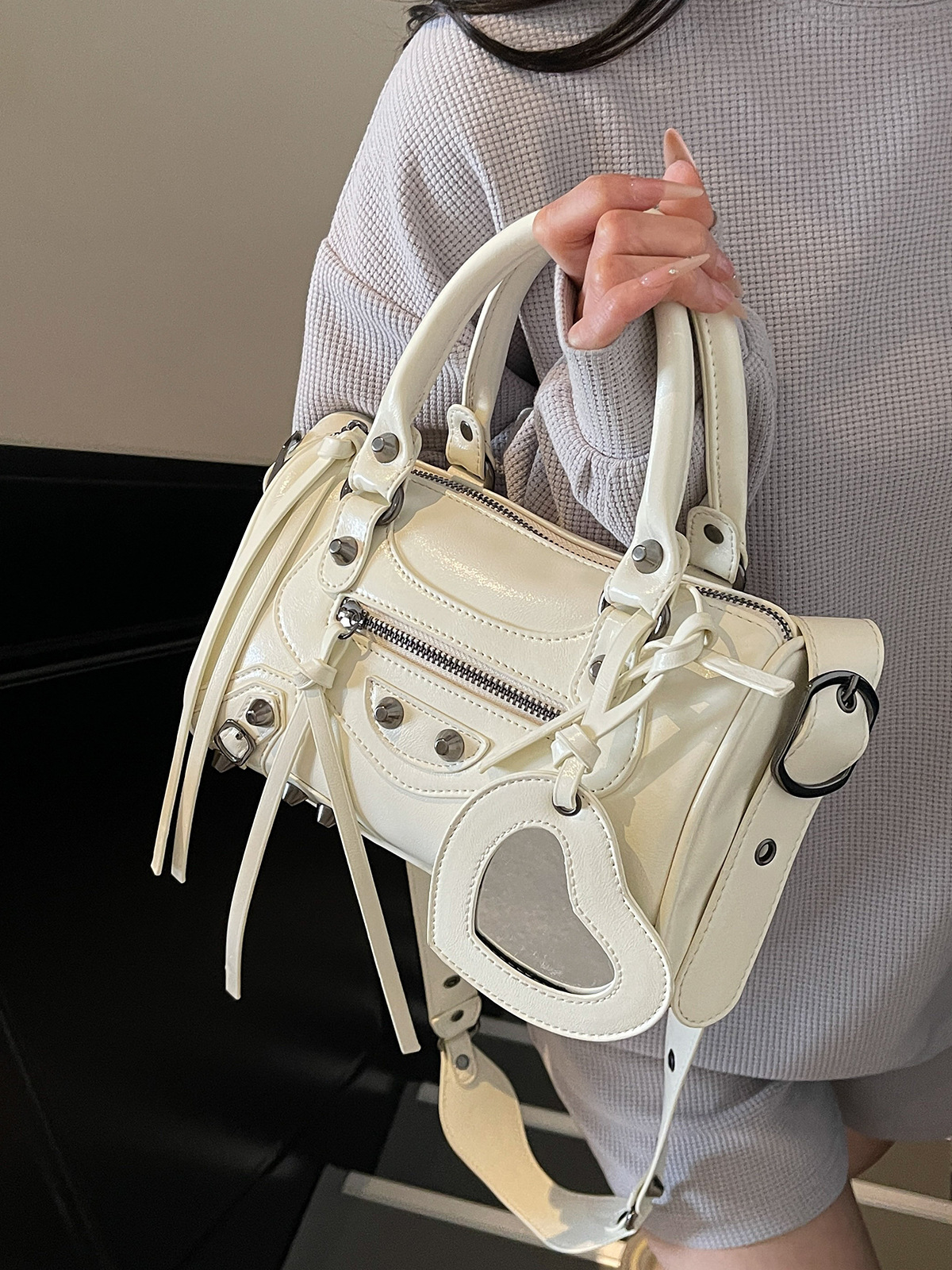 Fashionable printed design boston 2026 new style arrives versatile commuting handbag crossbody bag