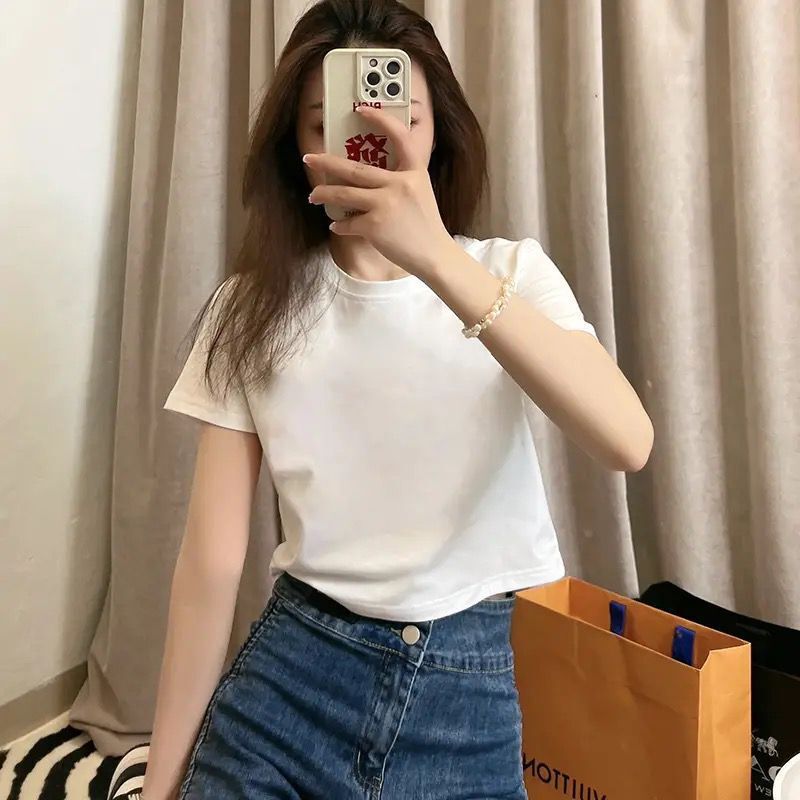 Women's Short Crop Top T-Shirt, Loose Batwing Short-Sleeve Shirt with Crew Neck, White 100% Cotton Anti-Shrink Graphic Tee with “HAPPY DAY” Heart Appl - view 4