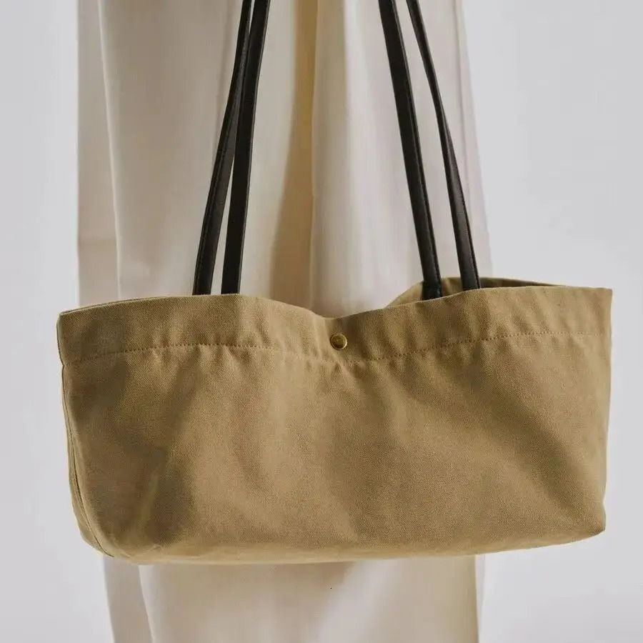 2026 Style Fashion Shoulder Strap Canvas Tote Bag Simple Large Capacity Joker Handcarried Handbag 260623