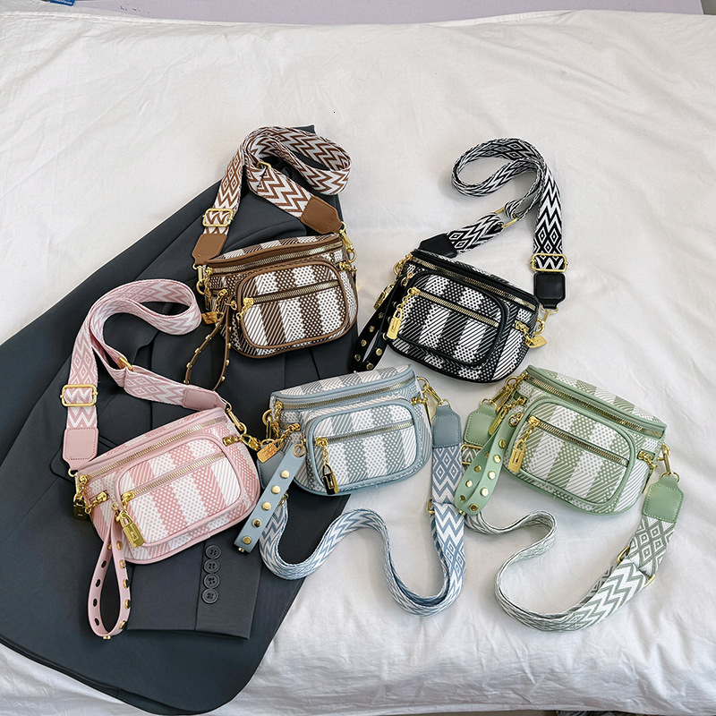 Cross-Border Wholesale Women's Chest New Model Plaid PU Texture Shoulder Crossbody Fashion Trendy Versatile Waist Bag - view 3