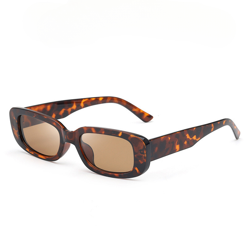 Oversized futuristic curved trendy new sunglasses for women with a high end feel UV protection and sun protection - view 7
