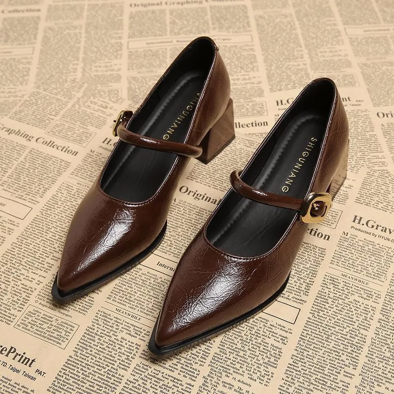 Retro mid-length single shoes spring and summer fashion belt buckle pointed toe comfortable shallow toe leather shoes 260625 - view 4