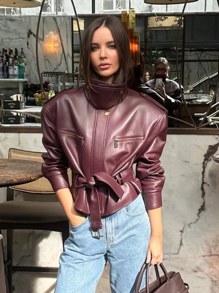 Retro Burgundy Waist Cinching Jacket Women Fashion Lace Up Stand Collar Zipper Bucket Short Jackets Lady High Street Coat 260618