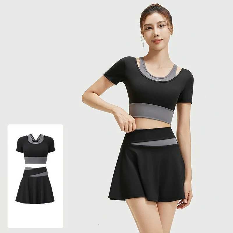 Yoga Women New 2 Piece Sets with Fixed Chest Pads Naked Feeling Skinny Fit Squat Proof Skort Matching Sets for Running Fitness M260626 - view 4