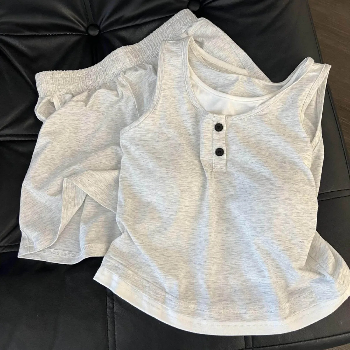 Simple Solid Color Casual Sleeveless Pajamas for Women Spring and Summer Spaghetti Strap Shorts Homewear Set Outfit 260625 - view 4