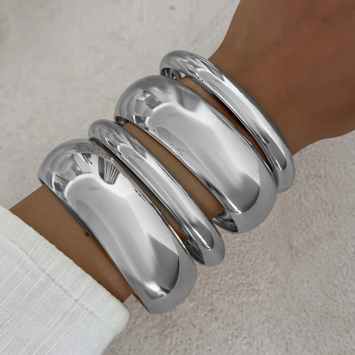 4Pcs Set Simple Punk Metal Round Bangles Set Exaggerated Vintage Irregular Wide Cuff Bangle Stackable Bracelet Pulseras Jewelry260624