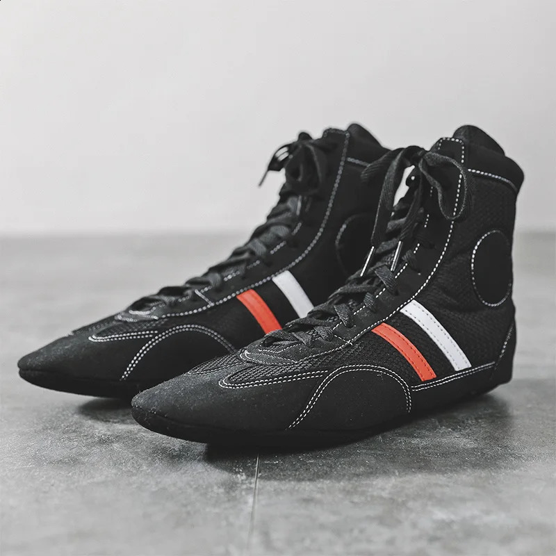 Indoor Soft bottom wrestling shoes Professional Boxing fighting leather Sneakers Training match sports boots Plus Size 3046 260626 - view 4