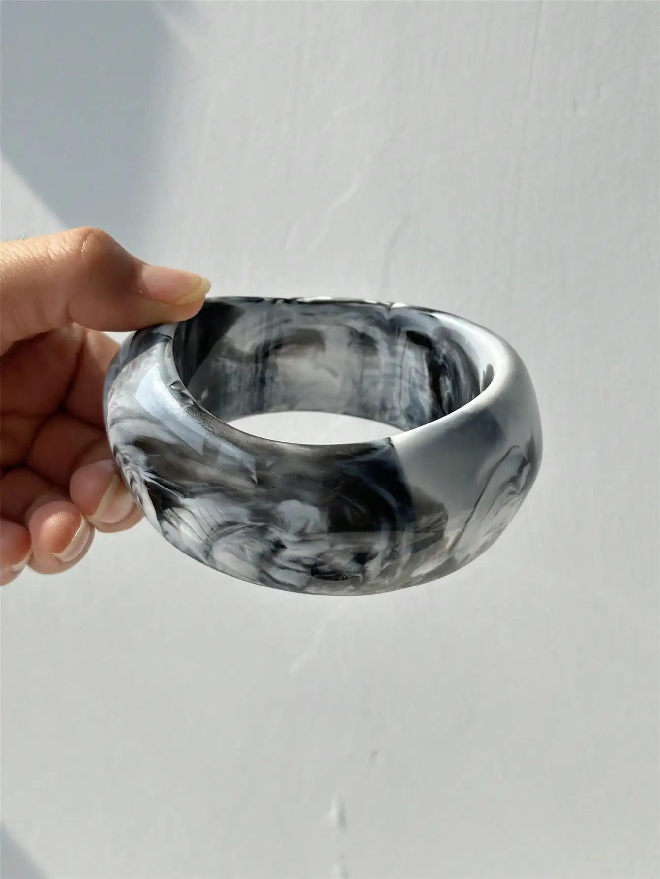 Retro-inspired Arrival Transparent Gray-Black Resin Bracelet Irregular Thick Stretch-Fit Womens Jewelry 260624 - view 6