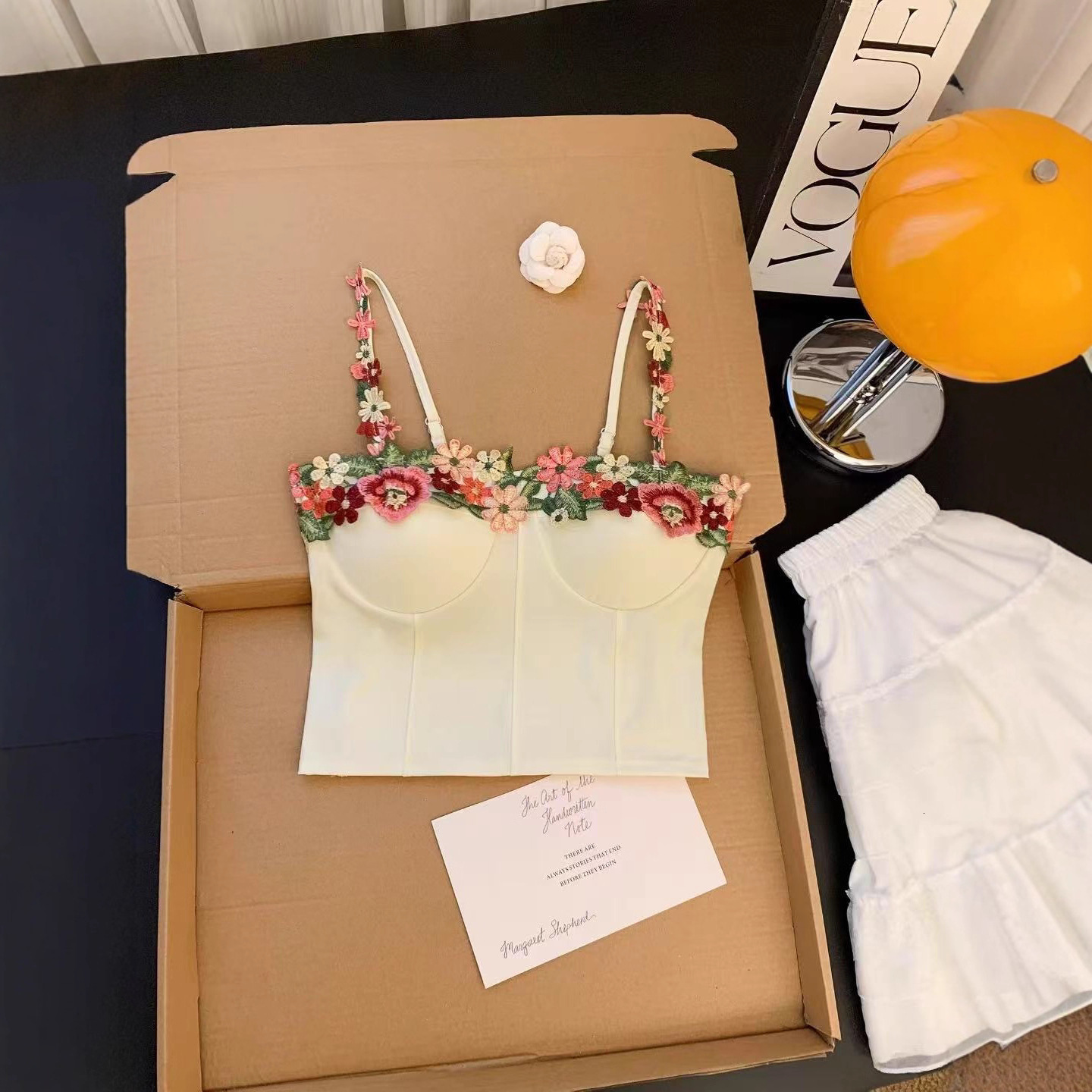 Womens Thin Camisole Vest Womens Floral Embroidery Built In Chest Pad Short Strap Unique Layer Top For Women Daily Gym Loungewear Daily Outfits - view 8
