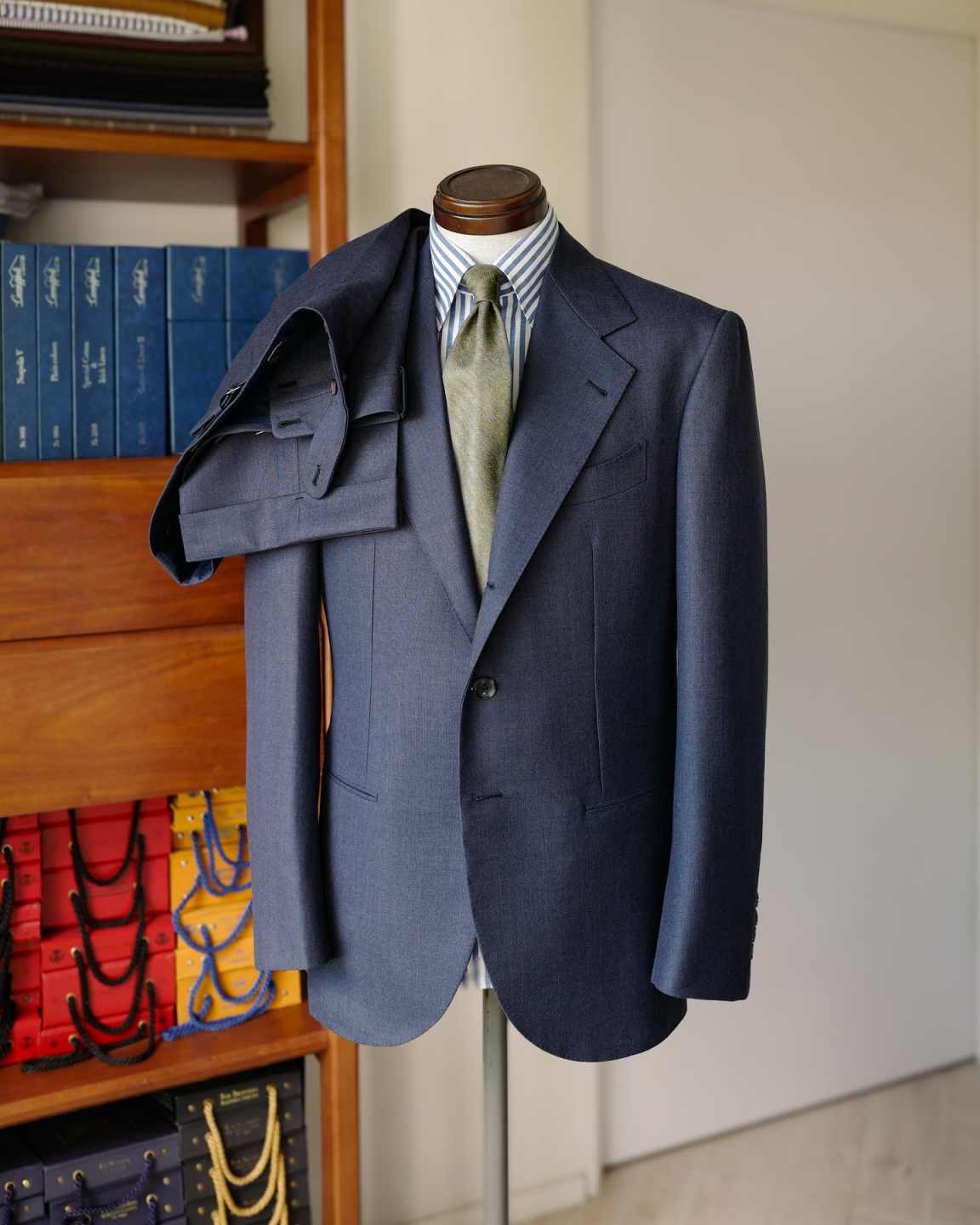 Vintage Wedding Tuxedos Single Breasted Plus Size Men Suit Classic Notched Lapel Jacket Pants Groom Evening Blazers Customized - view 3