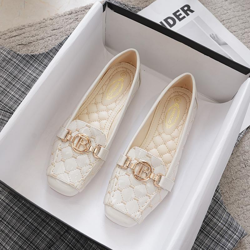Free Shipping Luxury Casual Shoes Women's B Buckle Square Toe Flat Leather Shoes, Soft Patent Flats with Embroidery Size 33-43 - view 5