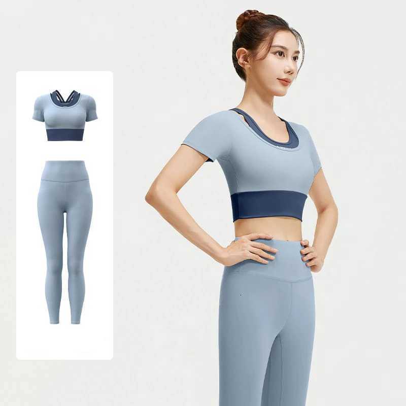 Running Women 2026 Fitness New Activewear Set with Built-In Bra Pads Comfortable Breathable Body-Hugging 2 Piece Yoga Set M260626 - view 3