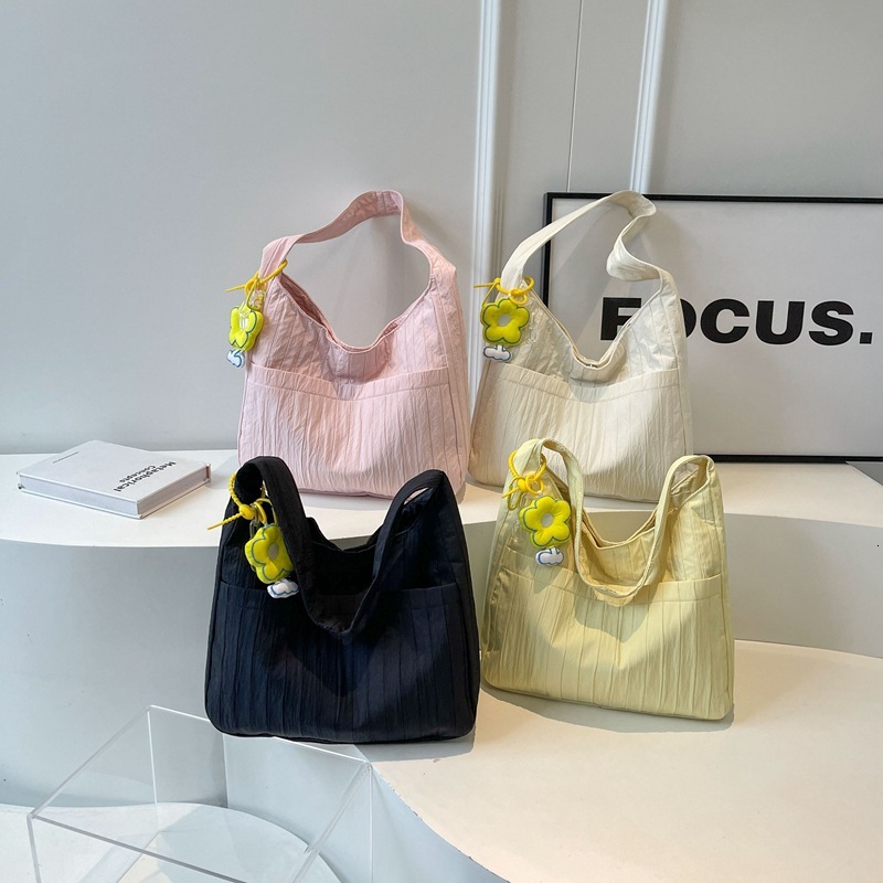 New Korean Style Floral Decor Women Tote Bag, Large Capacity Commuting Underarm Shoulder Handbag - view 3