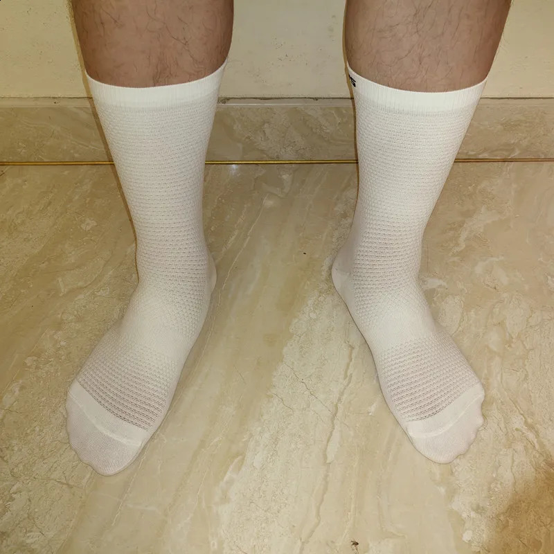 2025 Cycling Socks Top Quality Professional Sport Breathable Bicycle Sock Outdoor Racing Big Size Men Women 260622 - view 3