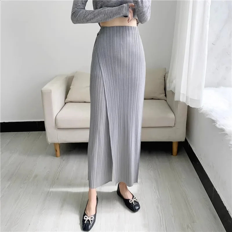 Miyake Style Women Pleated Solid Color Anklelength Pants Elastic Waist Wide Leg Straight Female Trsouser Loose Summer 260625 - view 5