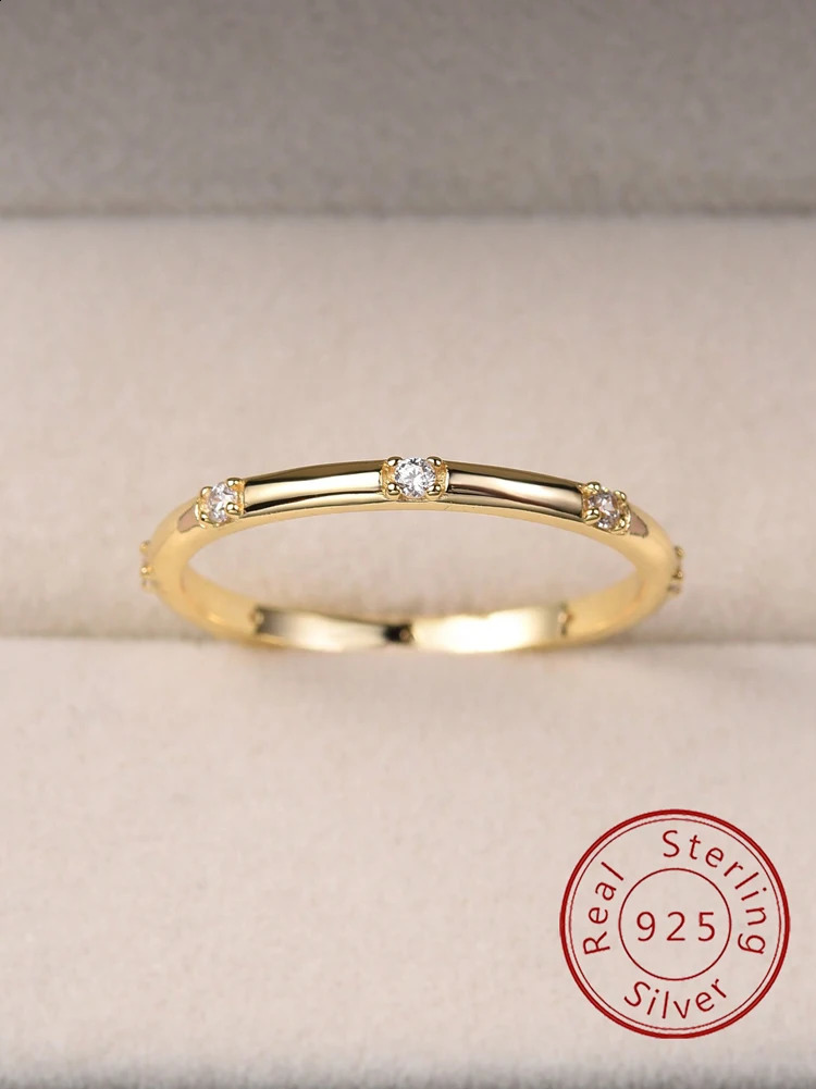 925 Sterling Silver Round Golden Plain White Zircon Ring For Women Anniversary Party Creativity High Quality Fine Jewelry260624