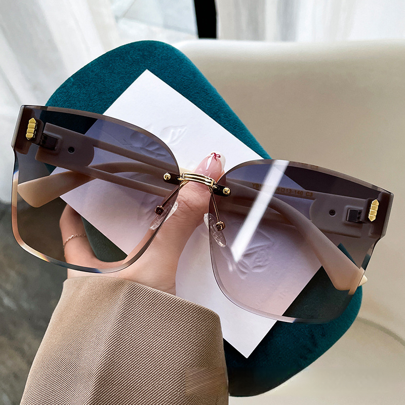 2026 New Designer Niche Luxury Personality Trend Casual Versatile Frameless Cut Edge Gradient Color High-quality Sunglasses Sunshade Women's Sung