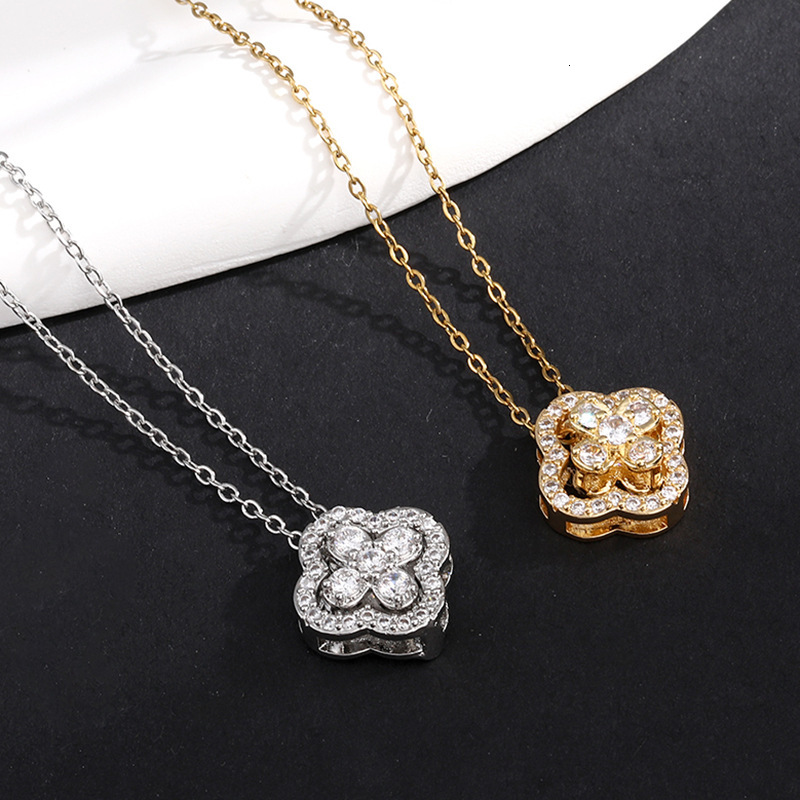 Necklace Fashionable Lucky Clover Titanium Steel Necklace For Women With Elegant Temperament Simple And Versatile Clavicle Chain Fashion Accessories - view 5