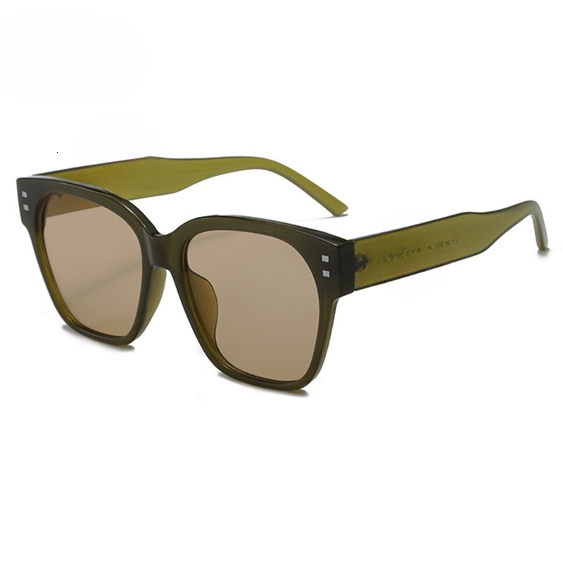 Chic Style Unisex Sunglass Accessory Featuring Contemporary Lens Technology - view 9