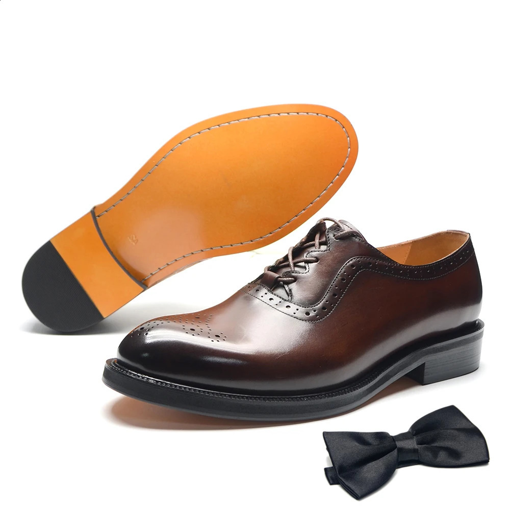 Classy Mens Oxfords Wedding Formal Shoes Handmade Genuine Leather Lace-up Brogue Round Toe Business Office Dress Shoes for Men 260626 - view 1