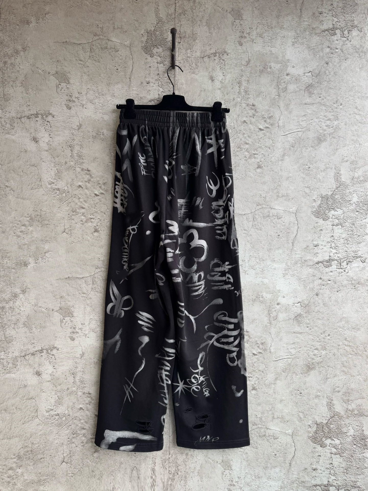 High quality Graffiti letters dirty long pants couple personality casual wide leg cotton Pants - view 7
