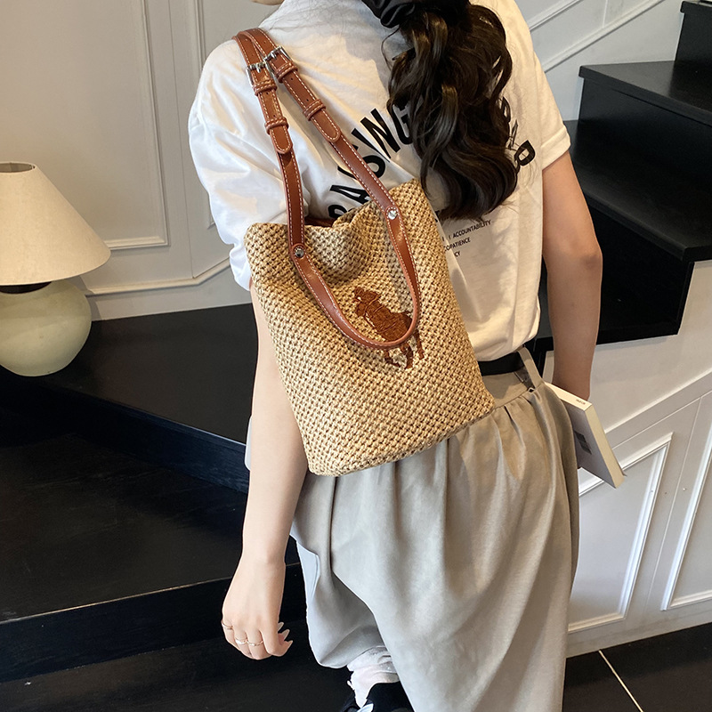Designer Bag 2026 Summer New Women's Embroidered Straw Bucket Bag, Large Capacity Woven Shoulder Underarm Top Handle Beach Tote - view 5