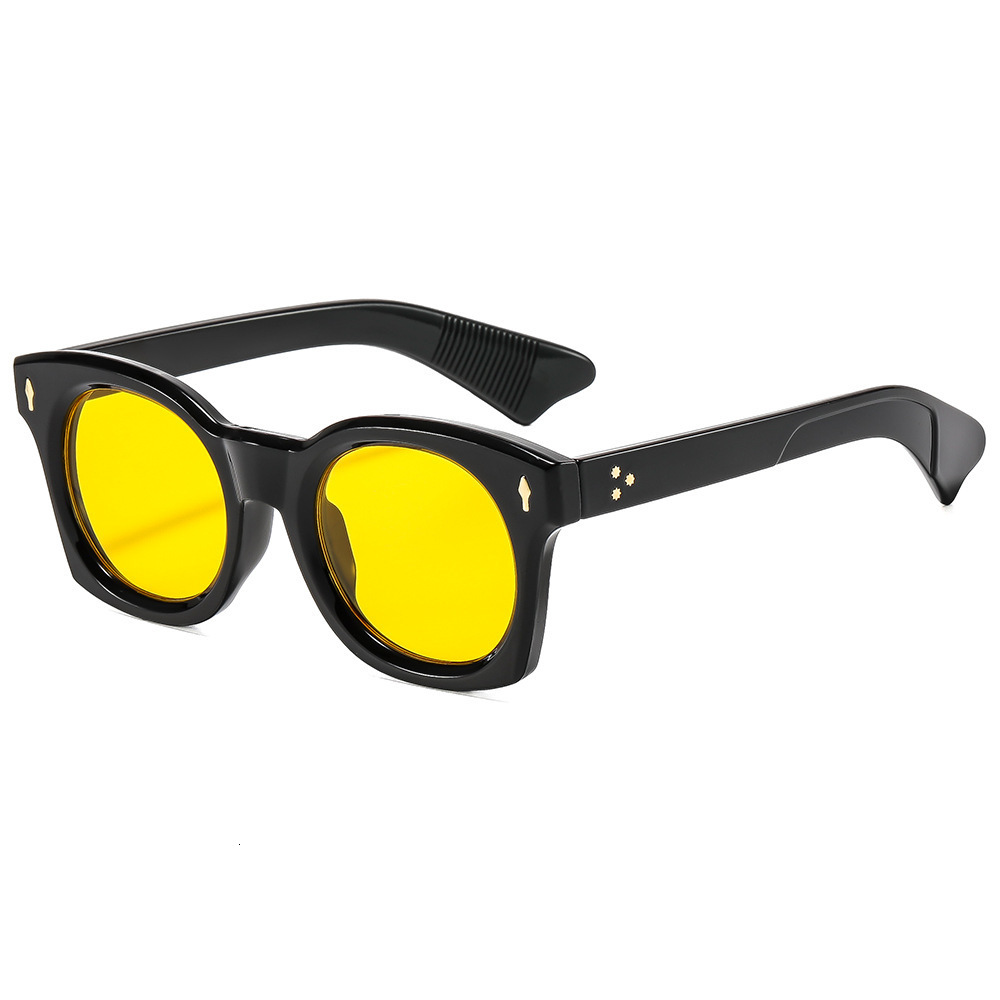 New Fashion Large-Frame Retro Rivet Glasses, Versatile And Unique, UV Protection, Street Style Trendy Eyewear - view 5