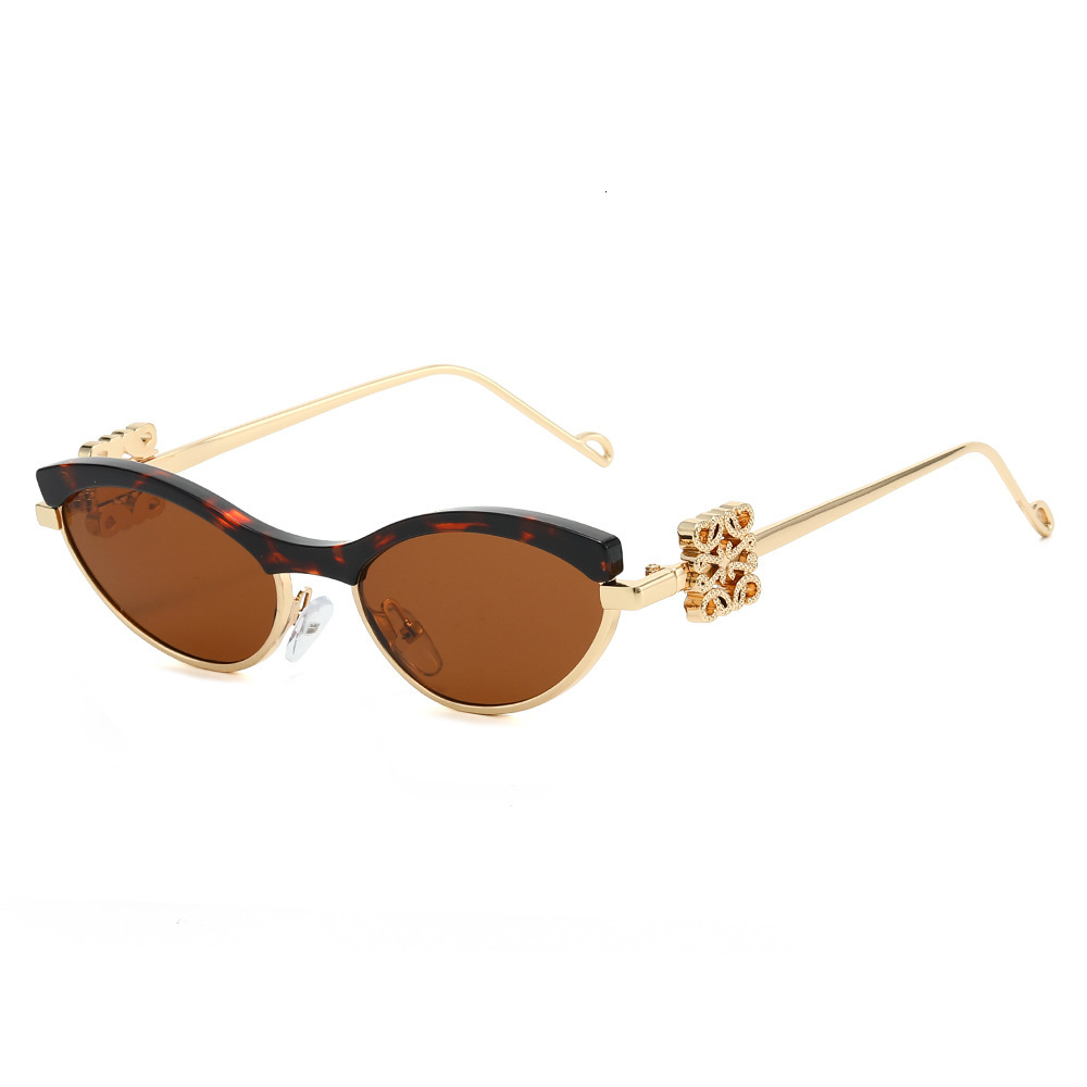 New Stylish High-Fashion Cat-Eye Small-Frame Sunglasses A Unique Vintage Look, Metal Frame With Diamond Accents - view 5