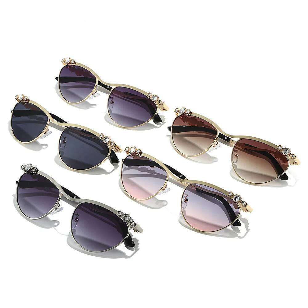 New Luxury Sunglasses Women Rhinestones Cat Eye Ins Party Fashion UV400 Sun Shades 26Y0626 - view 4
