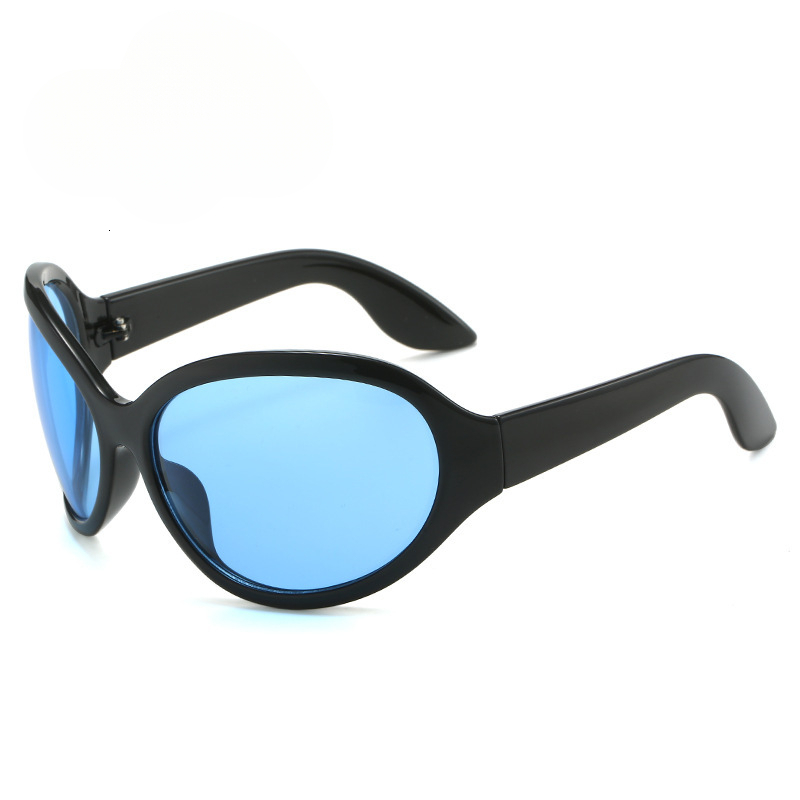 Oversized futuristic curved trendy new sunglasses for women with a high end feel UV protection and sun protection - view 3