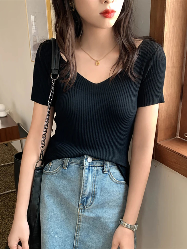 2026 Summer Slim Short Sleeve Bodycon Sweater Basic V-neck Solid Thin Pullover Women Female Knitted Ribbed Sweater 260626 - view 7