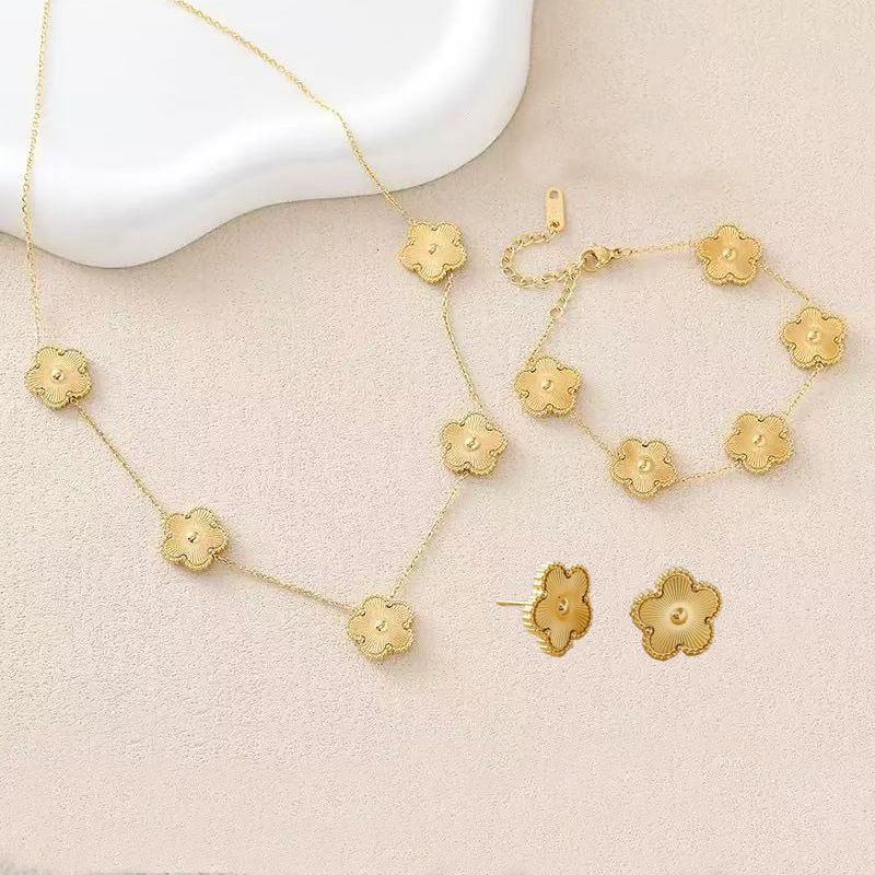 Jewelry have 5 flower designers bracelets and necklaces 18k gold charm classic designer jewelry red agate onyx lady clover woman diamond bracelet gift