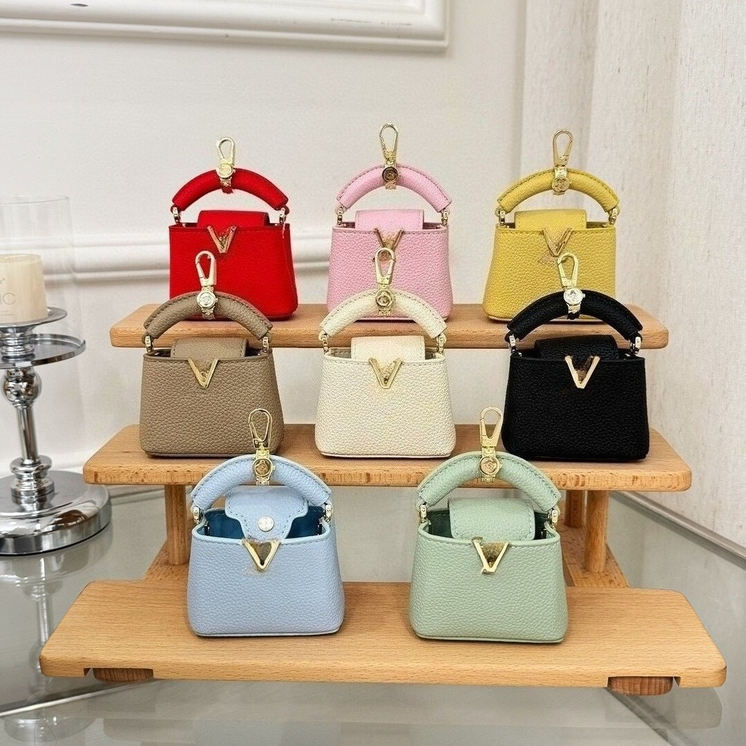Luxury Mini Bag Keychain with Metal Chain Designer Mini Bag Charm Genuine Leather Tiny Handbag Coin Bag Stainless Steel Key Rings Premium Quality Gift for Women